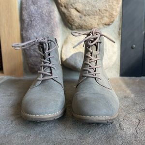 EuroSoft Boots by Sofft Winterbury - Size 8.